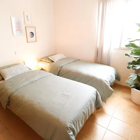 Casa Lea - Central, Cozy And Right By The Beach Apartment