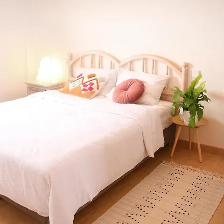Casa Lea - Central, Cozy And Right By The Beach Apartment