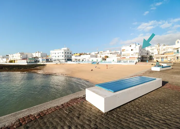 Apartment Casa Lea - Central, Cozy And Right By The Beach